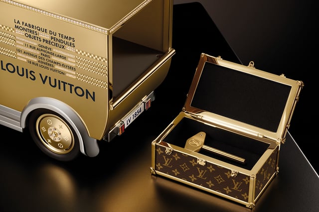 Louis Vuitton Camionnette Gold
