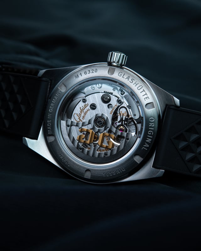 Glashuette_Original_SeaQ Sapphire Crystal Case Back