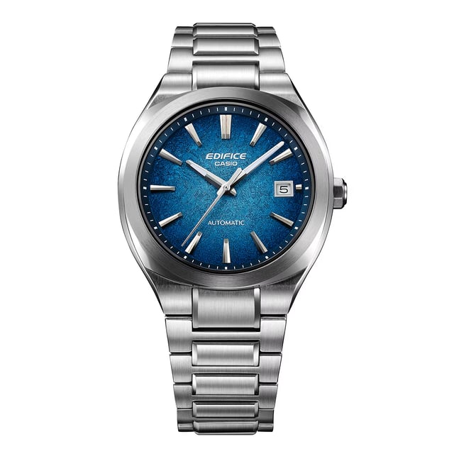 Frontansicht der Casio Edifice EFK-200D-2A