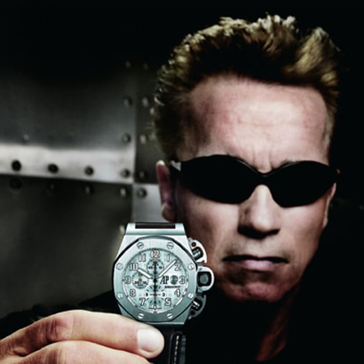 Arnold Schwarzenegger 2003 mit der Audemars Piguet Royal Oak T3
