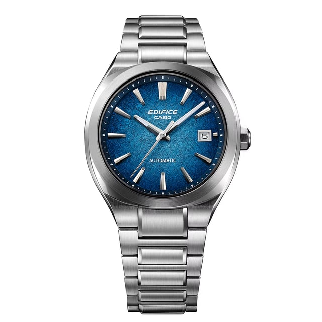 Frontansicht der Casio Edifice EFK-200D-2A
