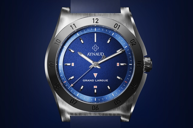 Aynaud – Grand Largue, Edelstahluhr mit Kautschukband und blauem Zifferblatt