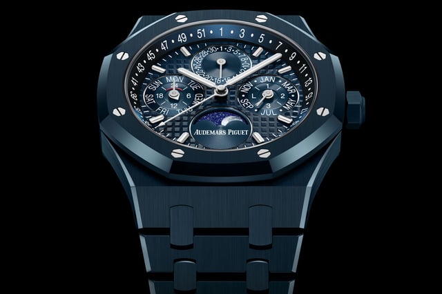 Audemars Piguet: Royal Oak Ewiger Kalender Bleu Nuit Nuage 50 mit Keramikgehäuse