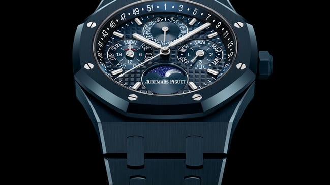 Audemars Piguet: Royal Oak Ewiger Kalender Bleu Nuit Nuage 50 mit Keramikgehäuse