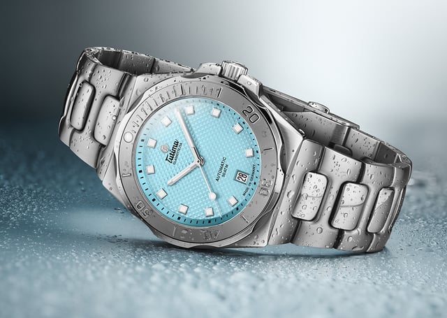 Tutima Glashütte Seven Seas S, 6156-30, Uhr liegend, blaues Zifferblatt