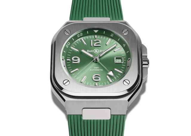 Nahaufnahme der Bell & Ross BR-05 GMT Green Steel