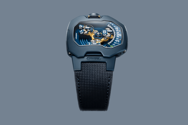 Die Urwerk UR-120 Blue Planet von vorne, front