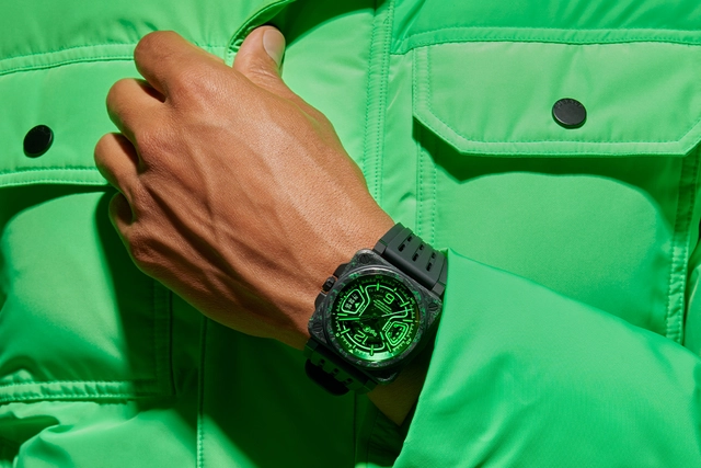 Bell & Ross – BR-X3 Night Vision, quadratische Automatikuhr mit Leuchtmasse 