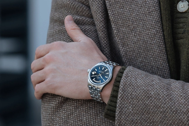 Titoni: Cosmo King Wristshot