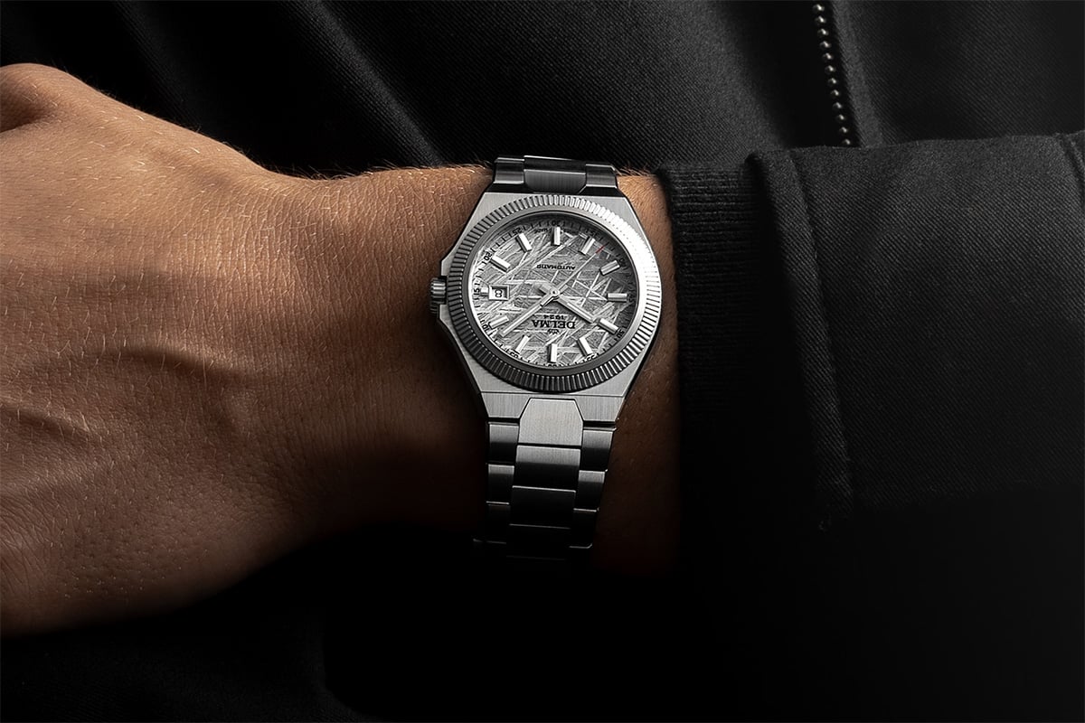 Delma Midland Meteorit: Wristshot, Uhr am Handgelenk