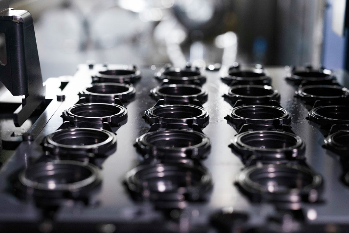 Rado_Comadur: Produktion von Captain-Cook-Gehäusen aus Hightech-Keramik