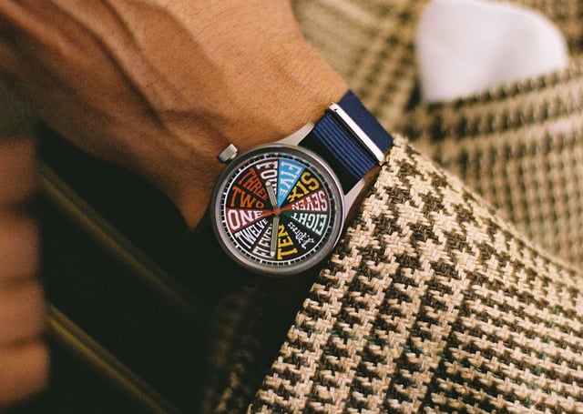J. Press B80 Watch, Kollaborationsuhr mit Bamford London mit buntem Zifferblatt
