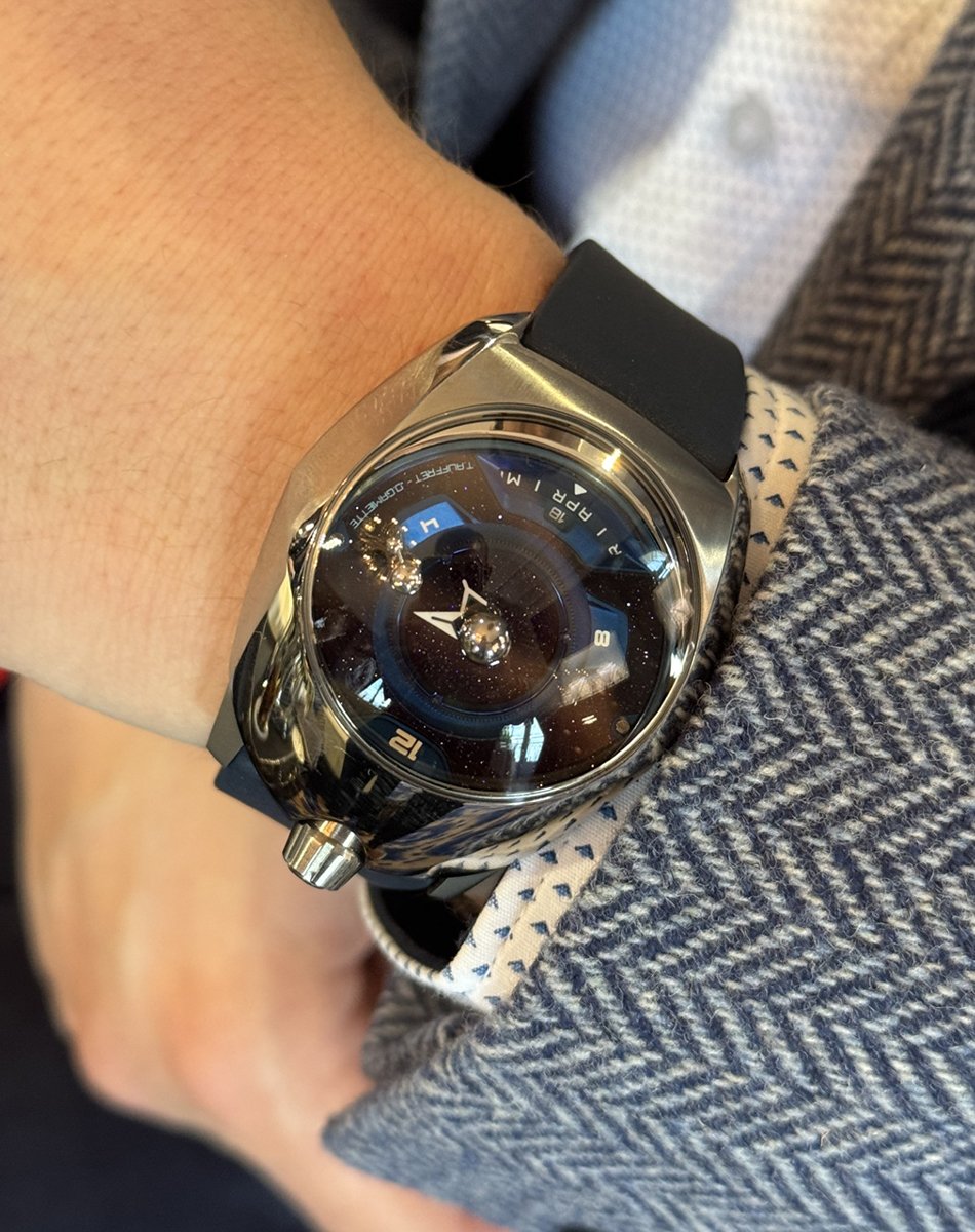 SpaceOne Tellurium, ausgefallene Uhr mit mechanischem Werk