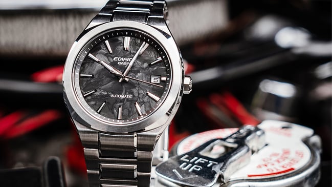 Frontansicht der Casio Edifice EFK-200