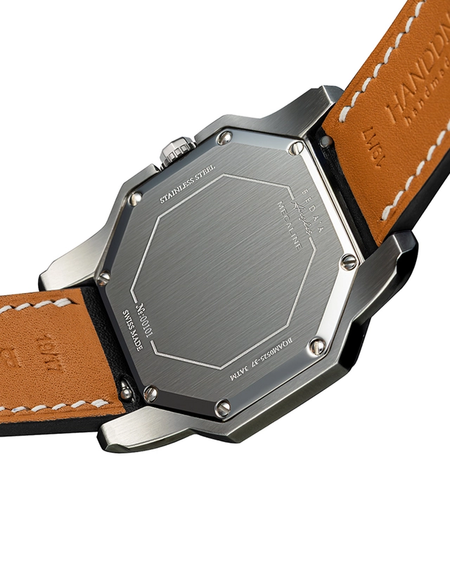 Beda’a – Angles Mecaline, elegante Handaufzugsuhr mit eckigem Gehäuse aus Edelstahl und Lederband