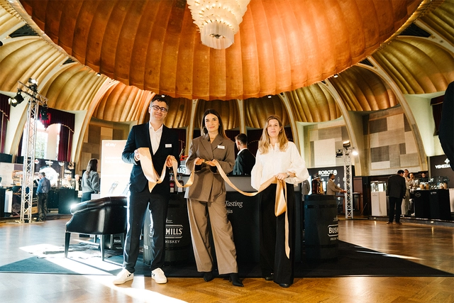 WatchTime Team in der Rheinterrasse Düsseldorf