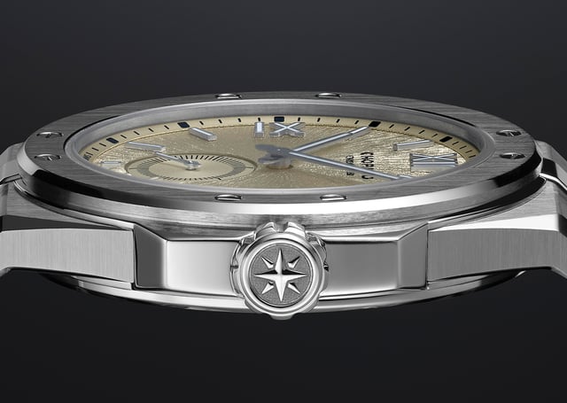 Chopard Alpine Eagle 41 XPS in Lucent Steel, Seitenansicht