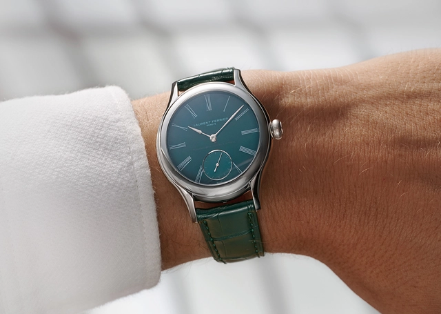 Laurent Ferrier, Tourbillon-Uhr mit Emaille-Zifferblatt