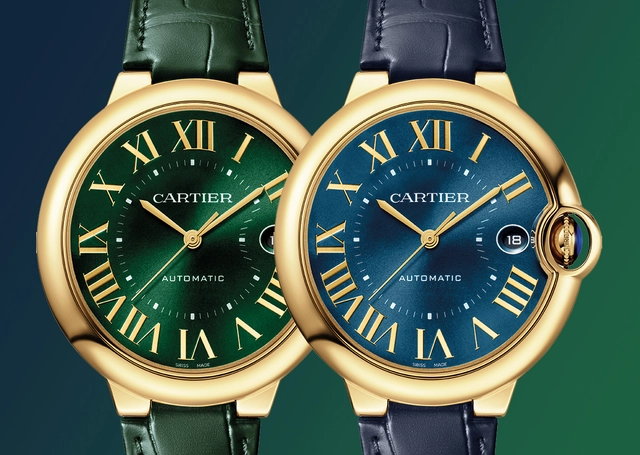 Die Cartier Ballon Bleu aus Gelbgold erscheint mit einem leuchtend grünen oder blauen Zifferblatt (40 mm) mit Sonnenschliff sowie römischen Ziffern im Gelbgold-Finish.