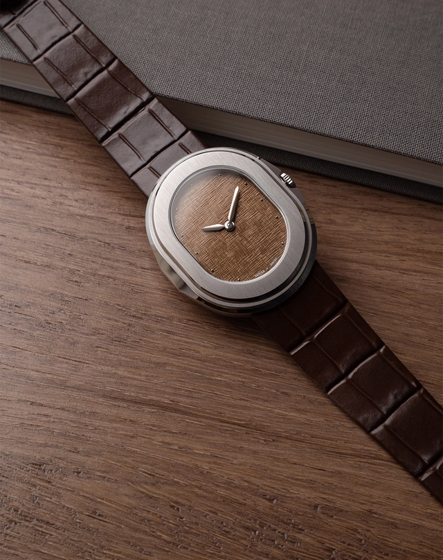 Serica 1174 Parade ‘Linen’, Dresswatch