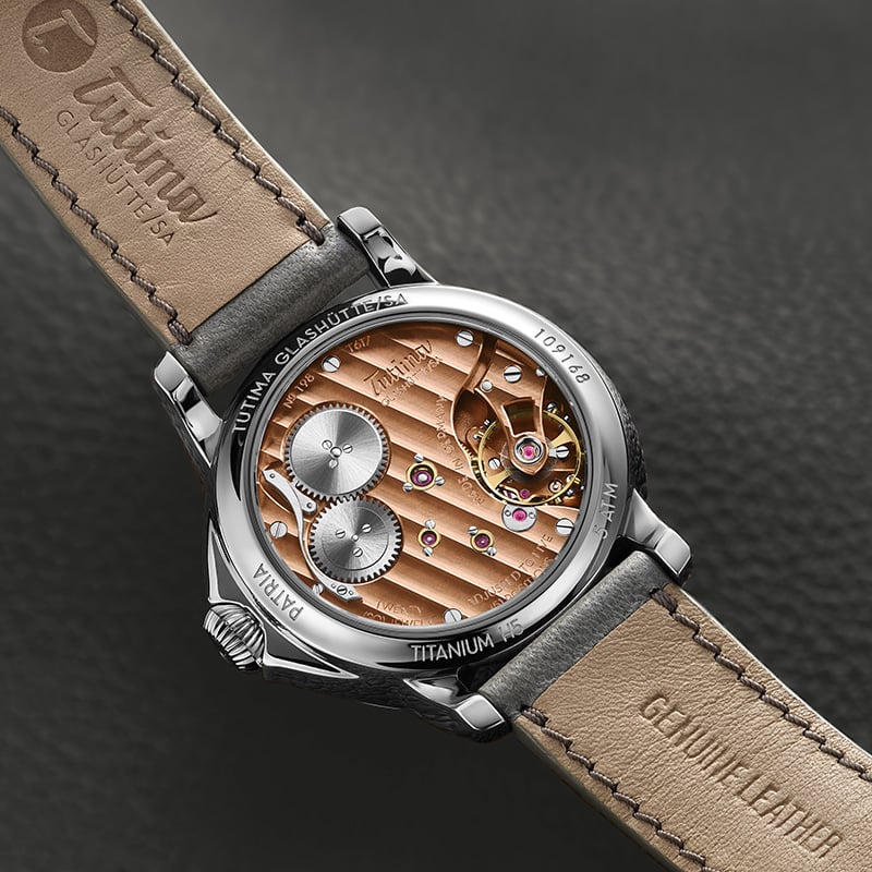 Tutima Patria, Boden mit Werk