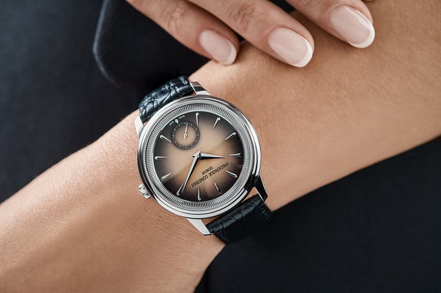 Frederique Constant Classics Moneta Handaufzug: Wristshot Uhr