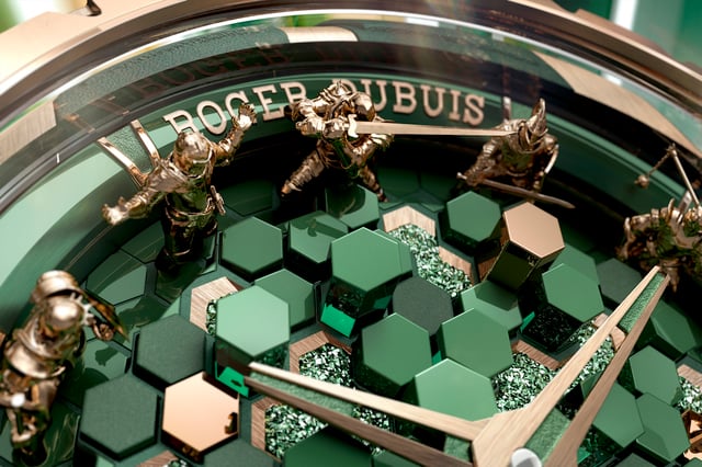 Detail, zifferblatt der Roger Dubuis Knights of the Round Table „The Metamorph Merlin“