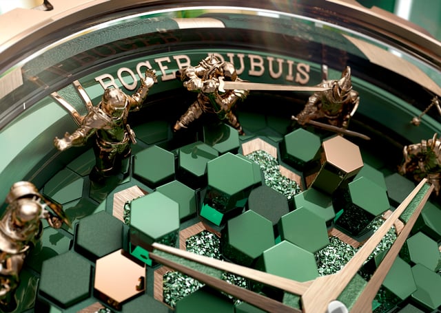 Detail, zifferblatt der Roger Dubuis Knights of the Round Table „The Metamorph Merlin“