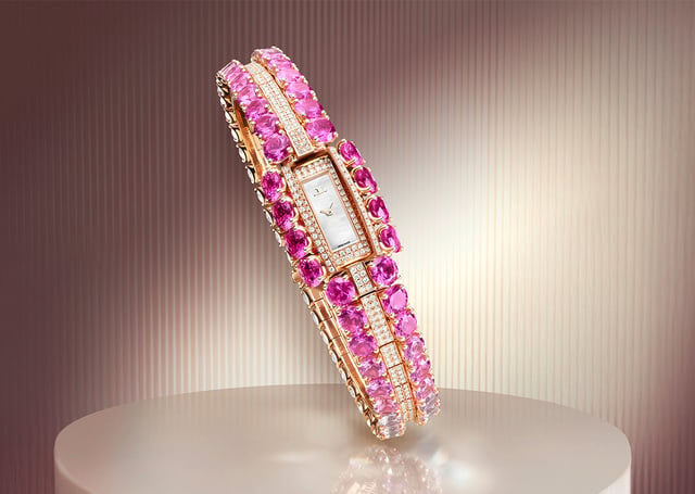 Jaeger-LeCoultre 101 Secrets mit 124 rosa und pinkfarbenen Saphiren im Brillantschliff und 904 Diamanten im Brillantschliff