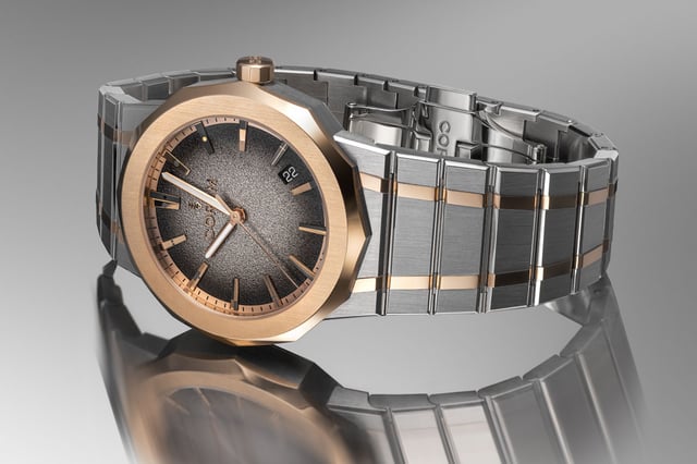 Corum: Admiral 39 Bicolor