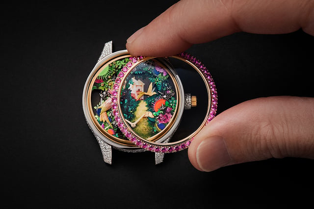 Dior Grand Soir Automate La Roseraie, befestigen von Lünette am Gehäuse