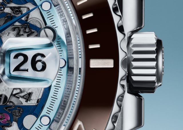 Detail, Zifferblatt, Datumsfesntser, Krone der Artisans De Genève Rolex Submariner „Brown Ice“