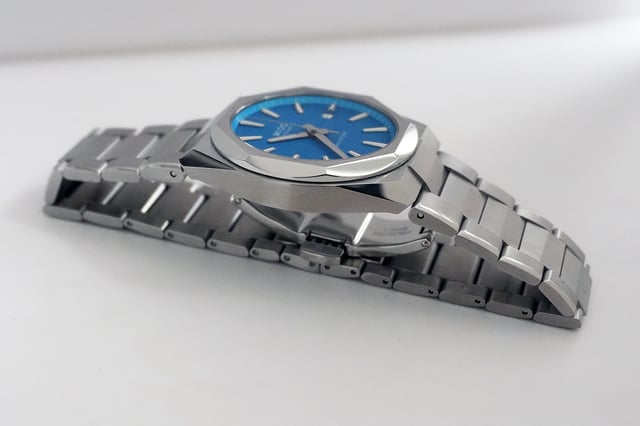 Mido Multifort 8 One Crown, Referenz M055.507.11.041.00