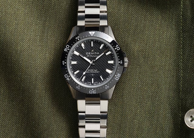Zenith Chronomaster Solo Sport, Stahluhr auf Stoff