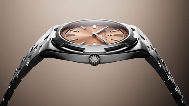 Vacheron Constantin: Overseas Automatik Extra-Flach in Platin Seitenansicht