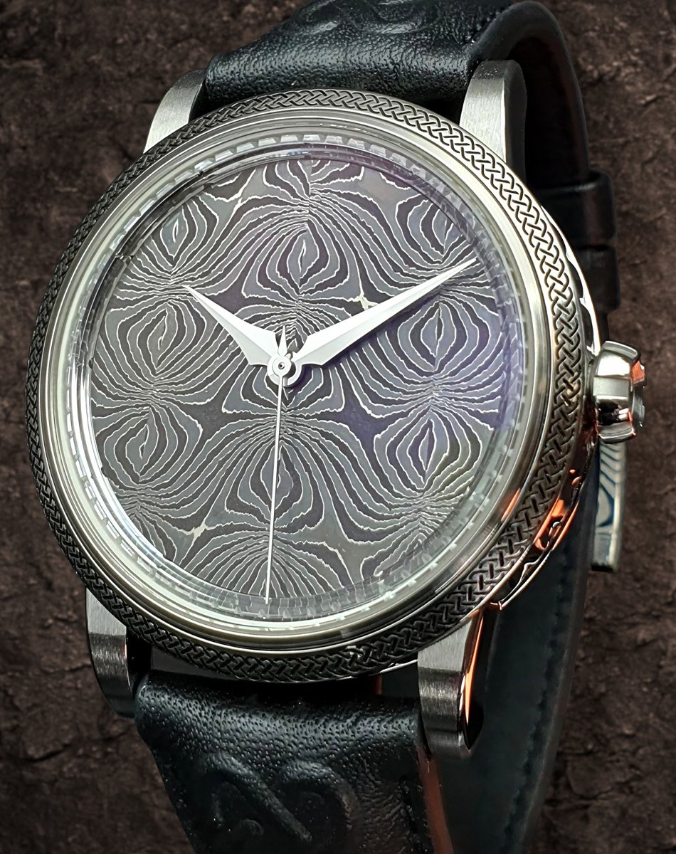 GoS Völund „Fullerö Sword“, mechanische Uhr mit ausgefallenem Zifferblatt