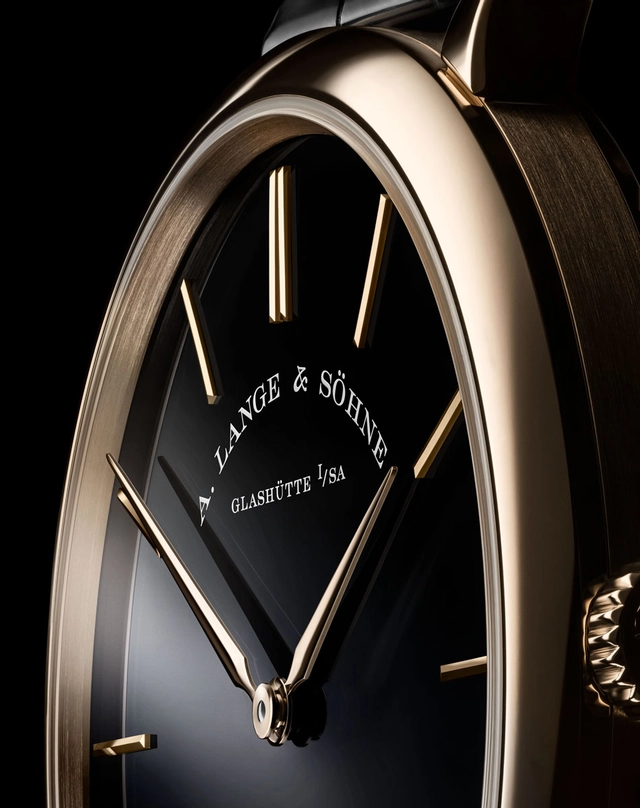 A. Lange & Söhne Saxonia Thin Honiggold Detail