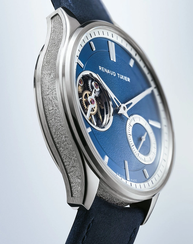 Renaud Tixier: Monday Petrol Blue 