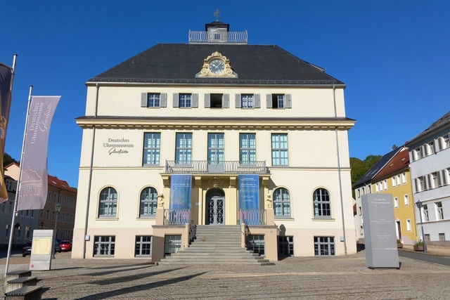 Deutsches Uhrenmuseum Glashuette, Aussenansicht
