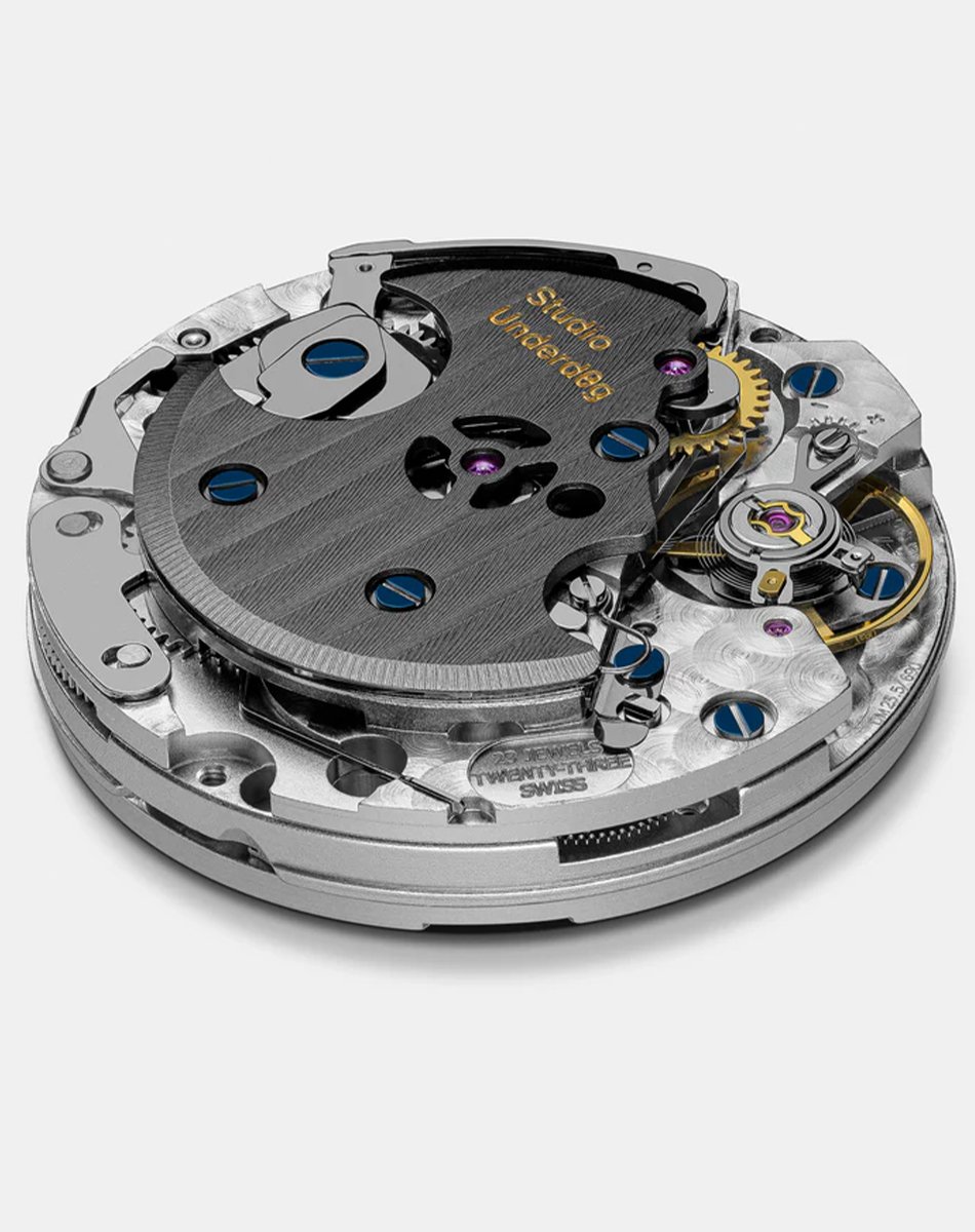 Studio Underd0g – 03 Series Salm0n, Chronograph mit Retro-Charme aus Edelstahl