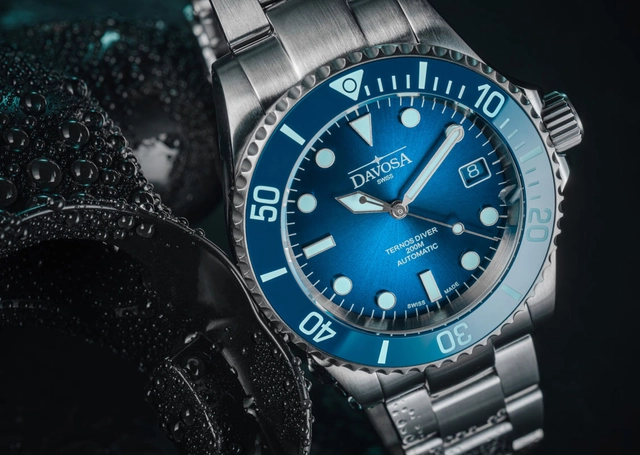 Davosa: Ternos Diver Blue Lagoon Automatic mit Trialink-Band