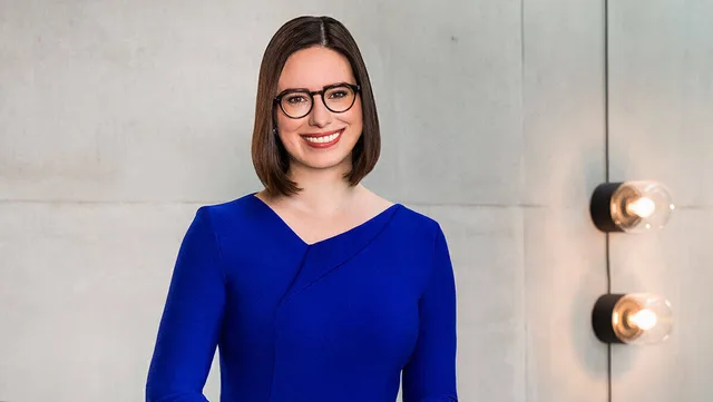 Ein KI-freundliches Umfeld reicht nicht aus, sagt Maša Schmidt, Head of Marketing Germany SAP, im Interview. Über den Einsatz von KI im Marketing diskutieren wir mit ihr auch auf dem W&V Summit am 19./20. März 2025.
