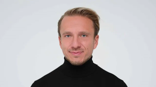 „Mediaagenturen werden eine noch stärkere, beratende Funktion im Retail-Media-Markt einnehmen", sagt Dennis Götze (Marketing of Moments), Lableiter Retail Media Ecosystem Overview beim BVDW.  