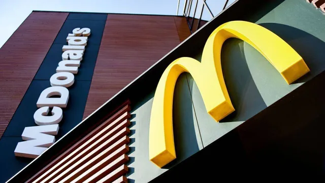 Die Mediaagentur OMD Germany hat für McDonald's zu Jahresbeginn zwei Kampagnen nach einem neuen Steuerungsprinzip ausgespielt.