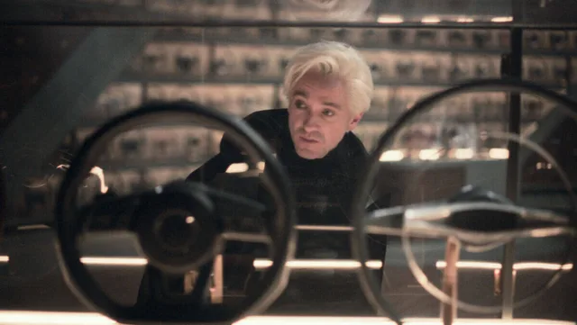 In "The Chosen One" wählt der Cupra seinen Fahrer Tom Felton alias Draco Malfoy