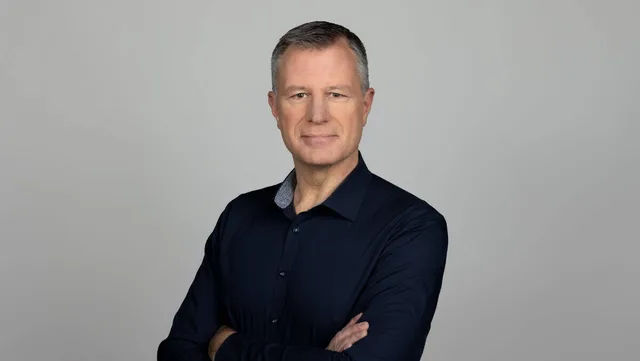 Andi Wienold ist Regional VP DACH bei monday.com