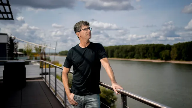 "Wetter beeinflusst das Verhalten von Menschen und damit auch ihr Konsumverhalten. Das erleben wir bei unseren eigenen Produkten genauso wie bei der Werbung, die wir vermarkten", sagt Joachim Klaßen. Vor 30 Jahren hat er WetterOnline gegründet.