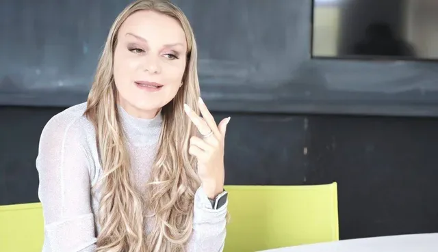 Ines Imdahl auf dem JOM-Webinar: "50plus hat das Beste aus zwei Welten"